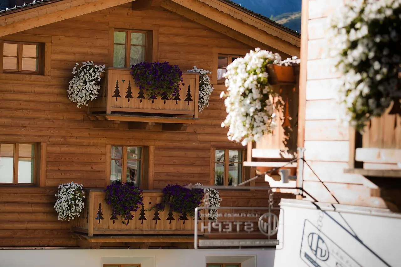 Aparthotel Les Fleurs Bleues Livigno 0*,