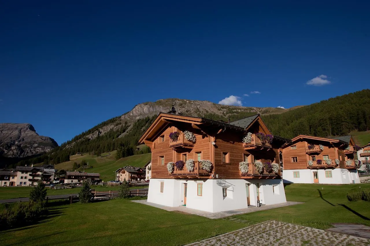 Aparthotel Les Fleurs Bleues Livigno Włochy