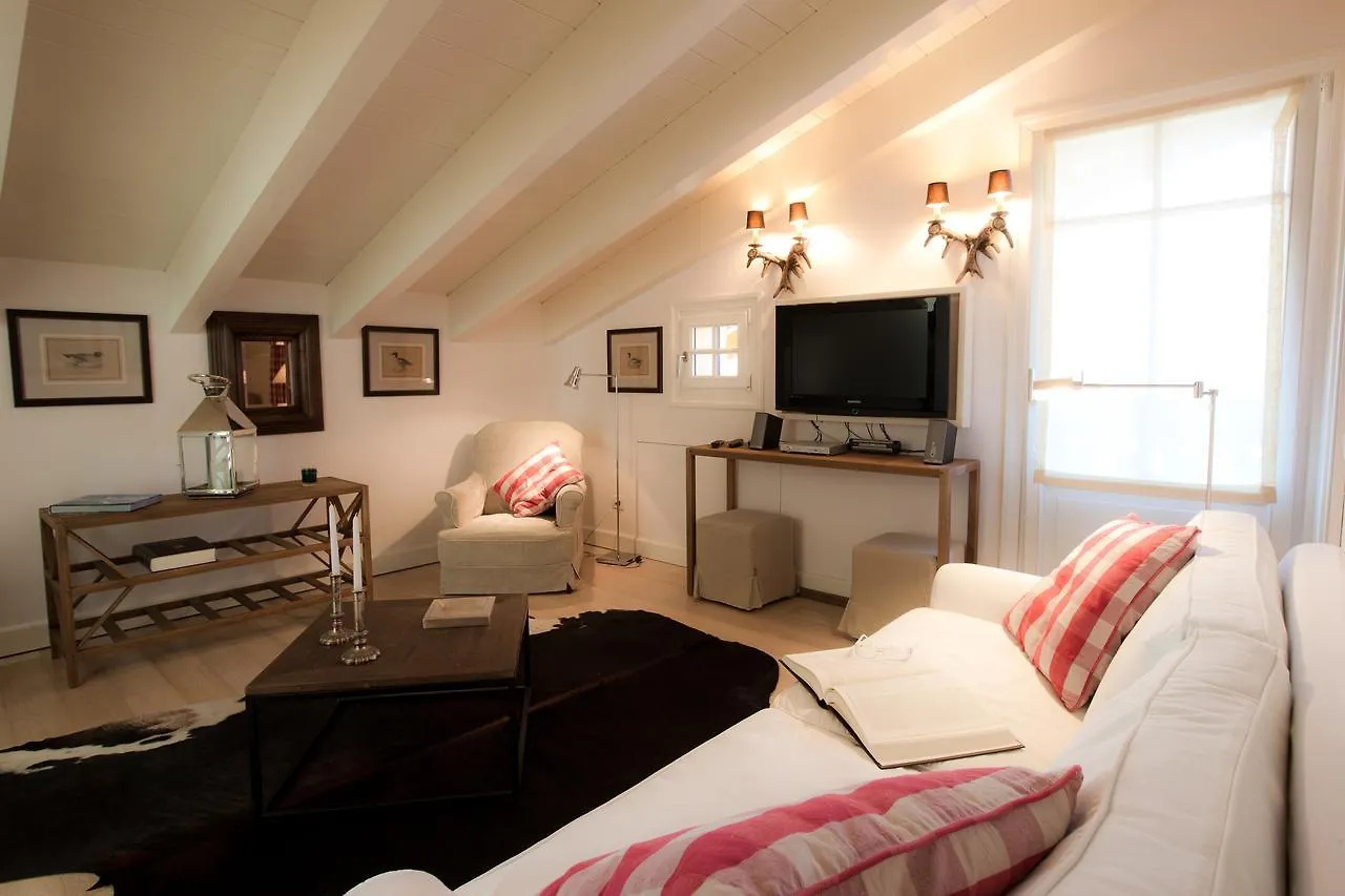 Aparthotel Les Fleurs Bleues Livigno 0*,  Włochy