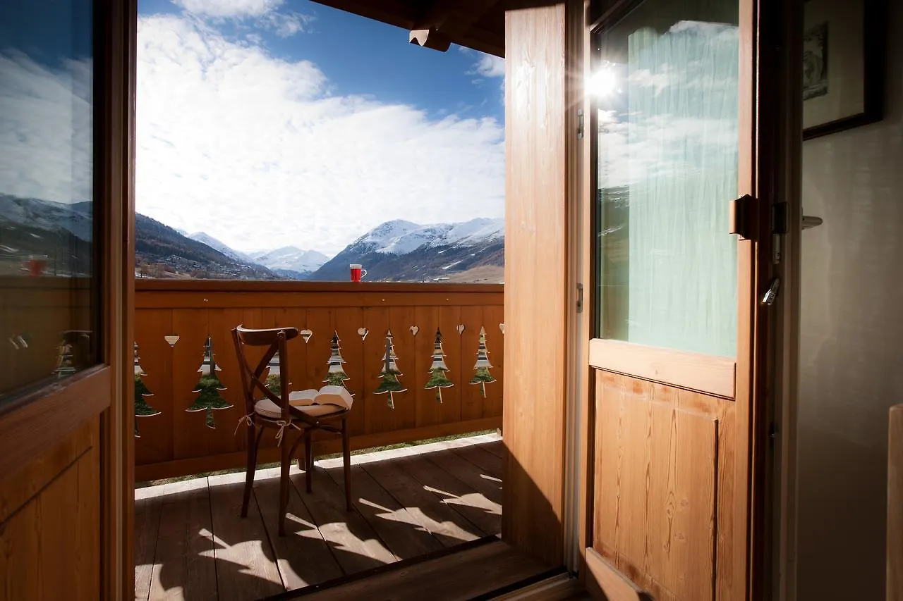 Aparthotel Les Fleurs Bleues Livigno Włochy